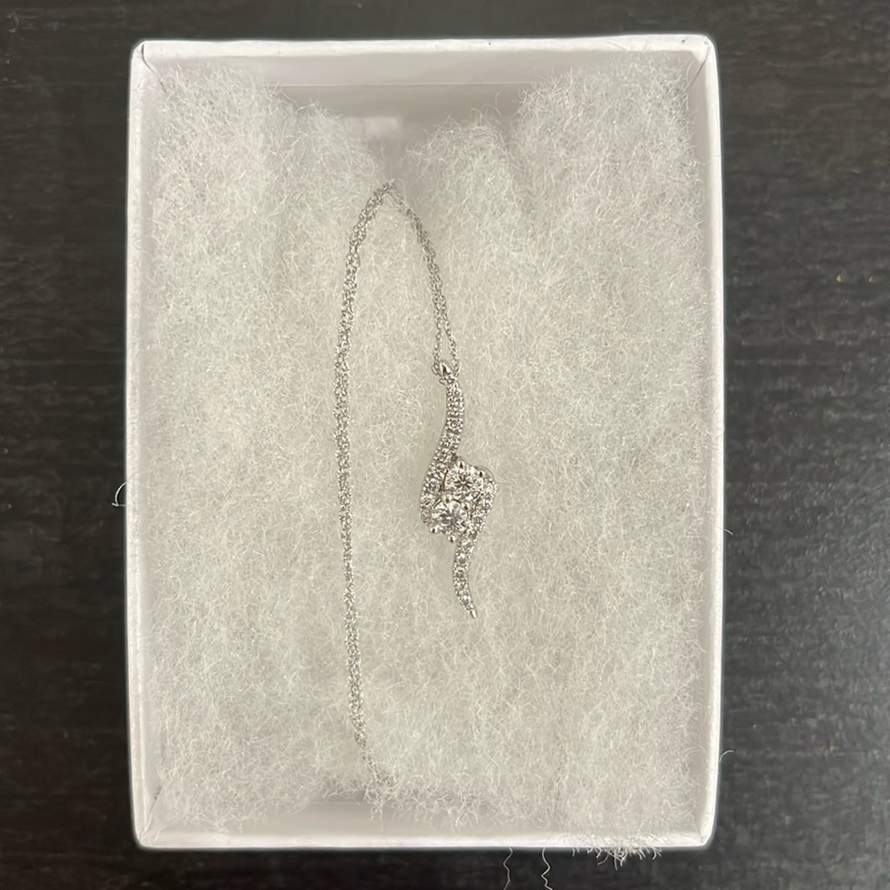 Zales 2 stone diamond pendant necklace in 14k white gold NEW